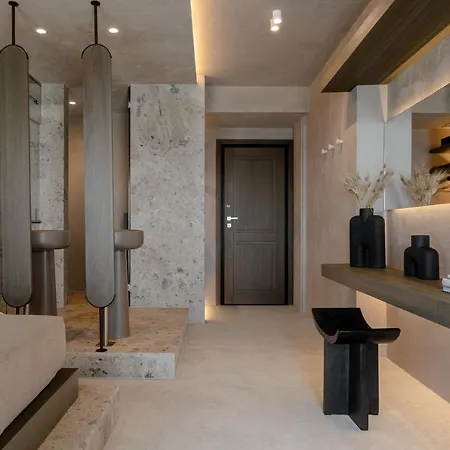 فندق Naxos Rhyton 4*