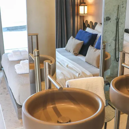 Naxos Rhyton 4* Naxos City