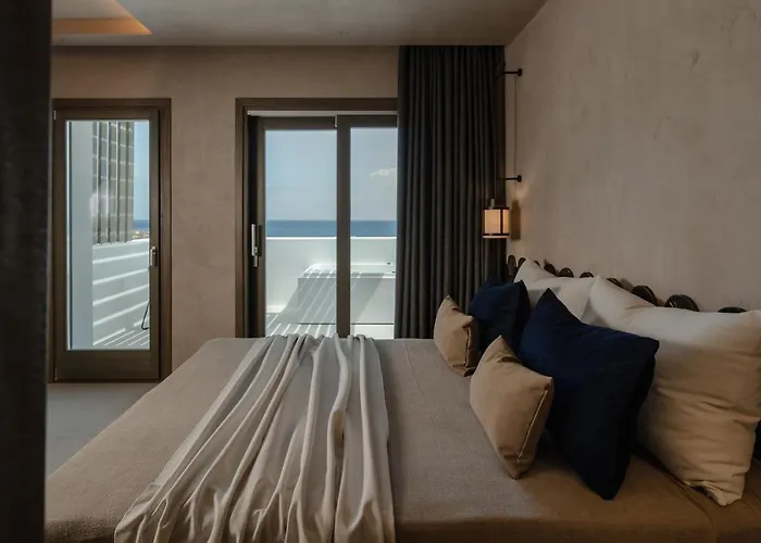 Naxos Rhyton Hotel 4*