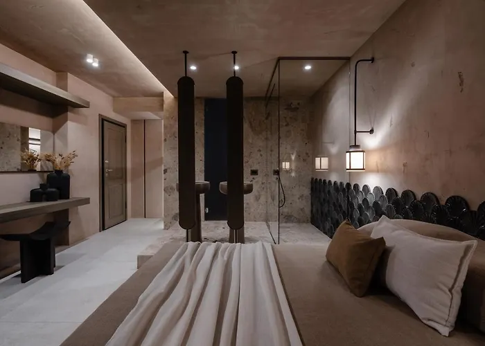 Naxos Rhyton 4* Naxos City