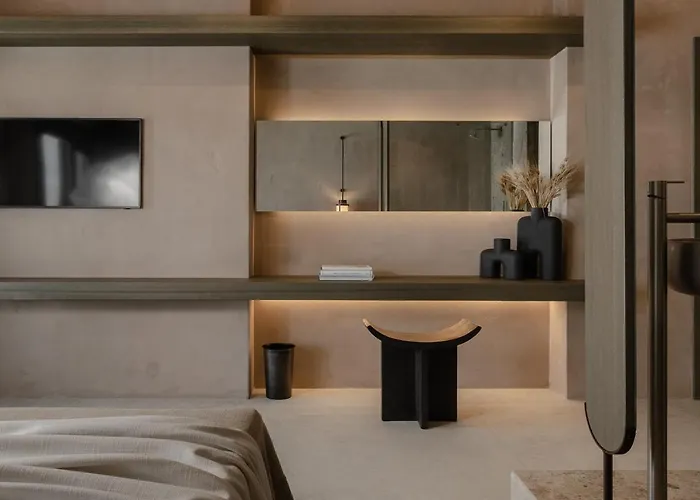 Naxos Rhyton Hotel 4*