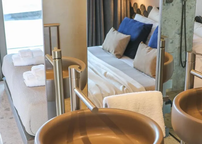 Naxos Rhyton 4* Naxos City